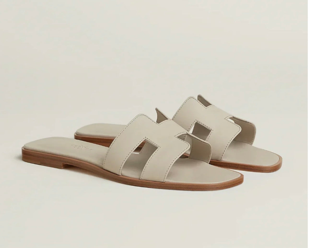 "HRMS" SANDALEN