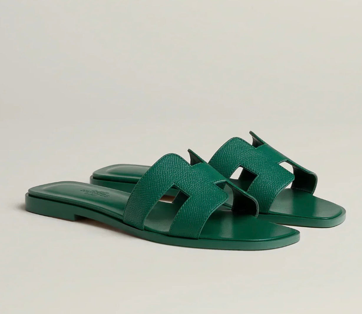 "HRMS" SANDALEN