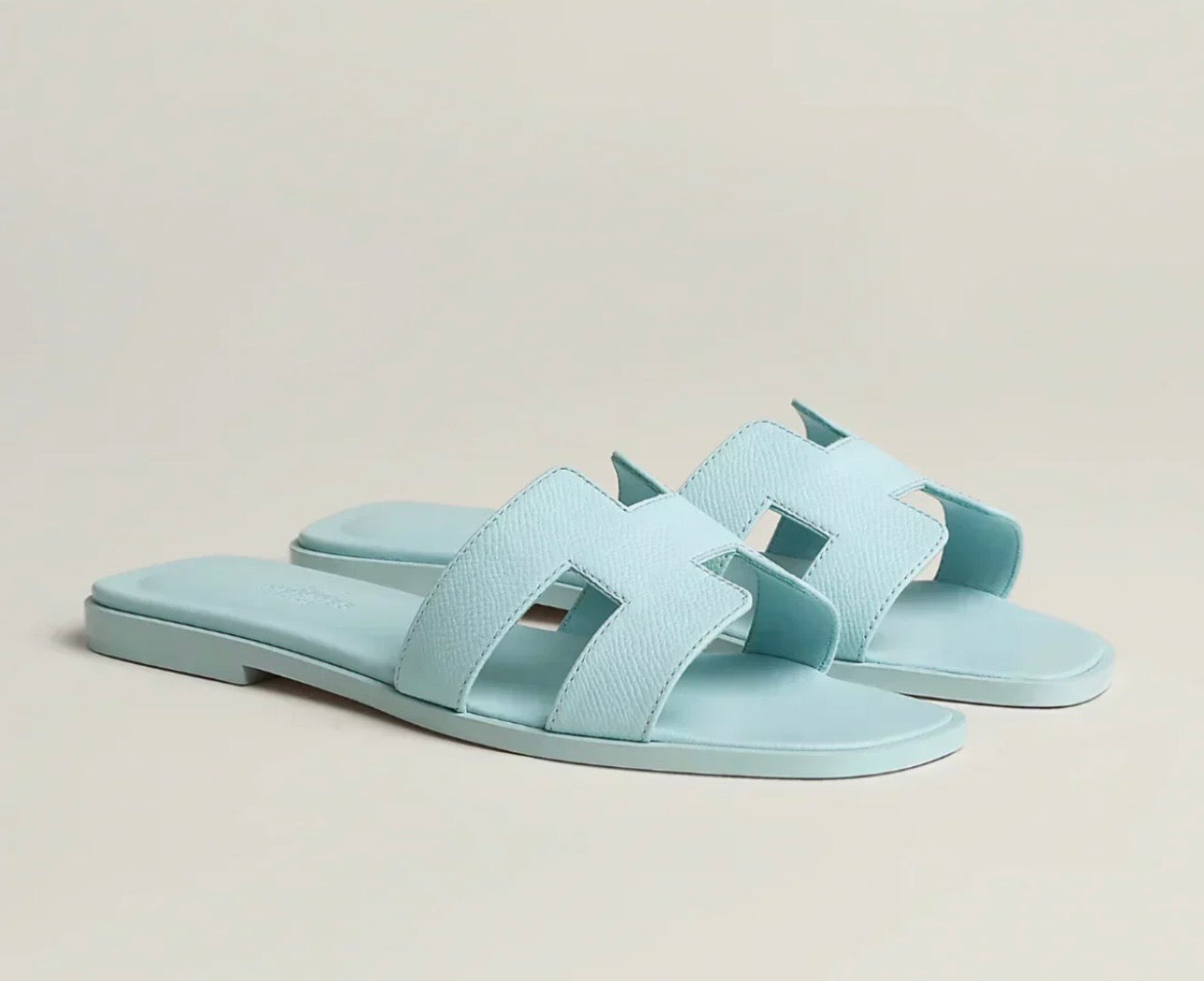 "HRMS" SANDALEN