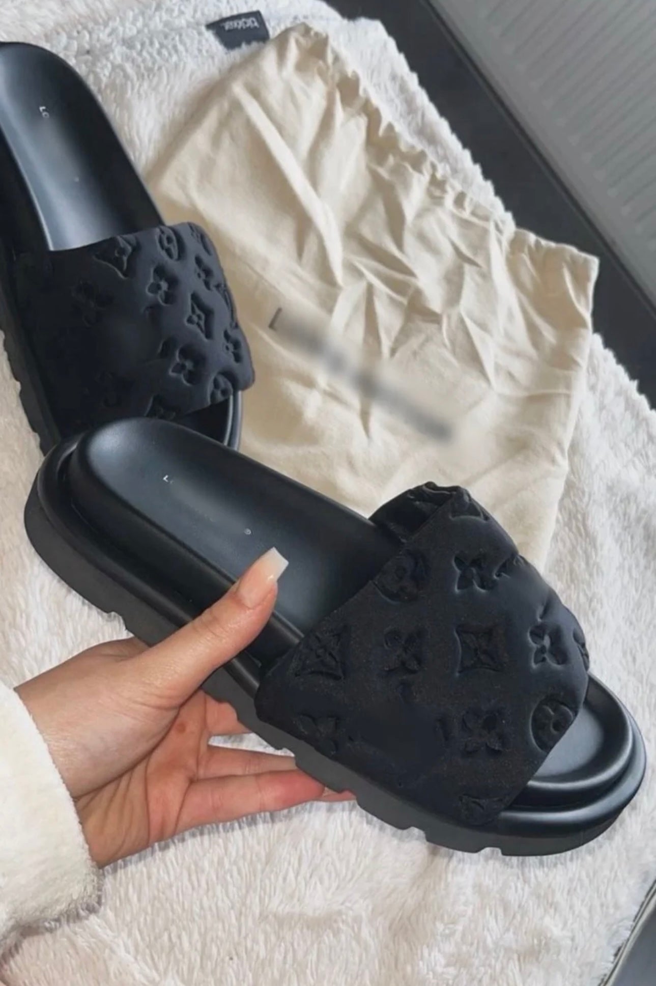 „LV“ Black Pillow